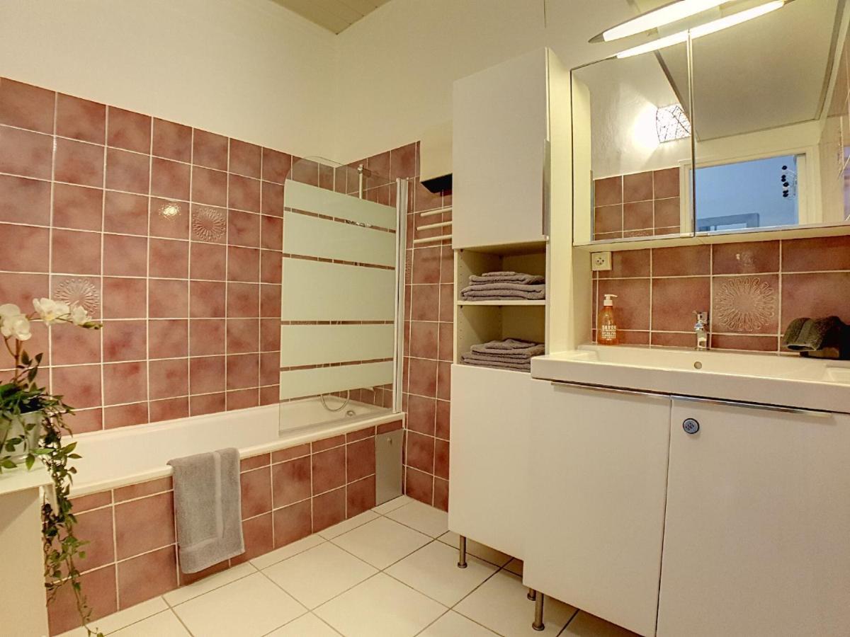 Stop Chez M Cozy # Qualite # Confort # Simplicite Pierre-Bénite Exterior foto